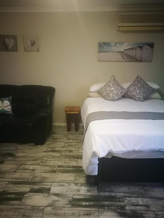 Hotel Wild Rocks à Richards Bay Extérieur photo
