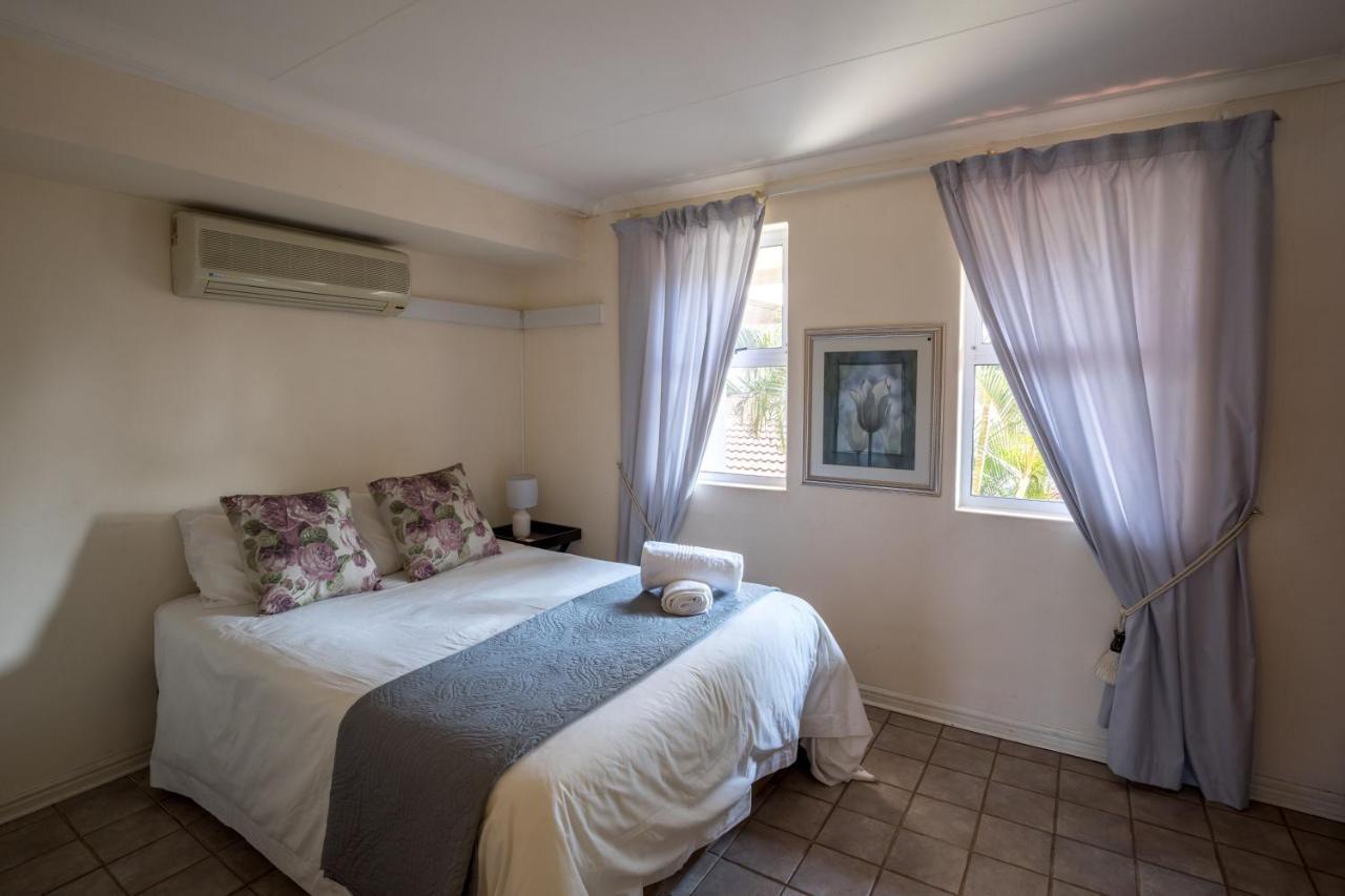Hotel Wild Rocks à Richards Bay Extérieur photo