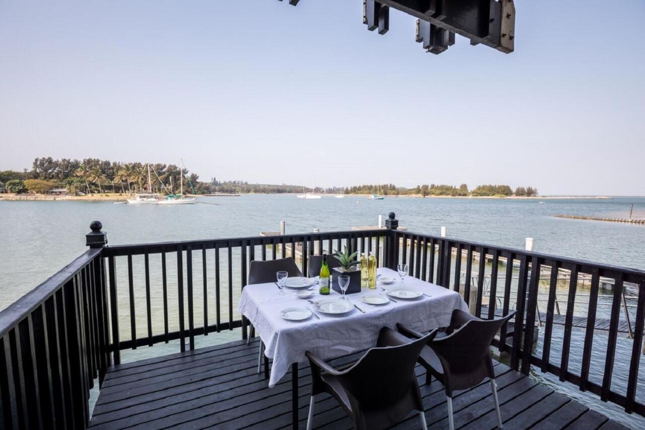 Hotel Wild Rocks à Richards Bay Extérieur photo
